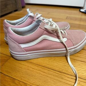 Vans Women's Low-Top Sneakers in Pink with White Stripe